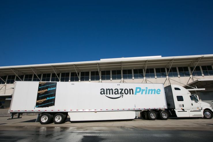 pwt_amazon_holiday_chicago003.0